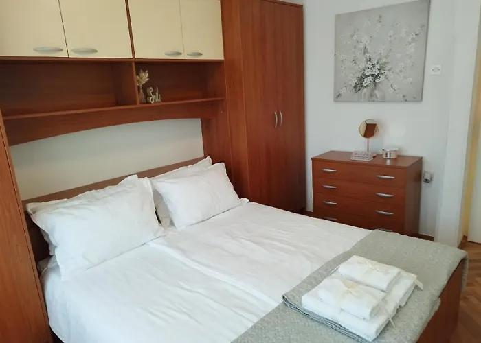 Antemma Lejlighed Pula