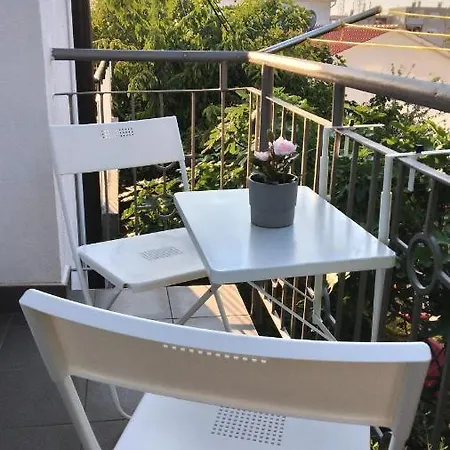 Apartment Antemma *