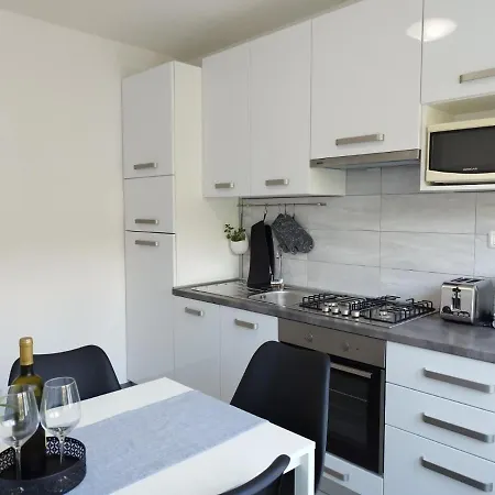 Apartment Antemma