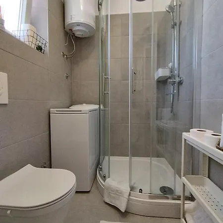 Apartment Antemma *
