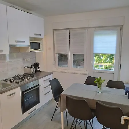 Antemma Apartment *